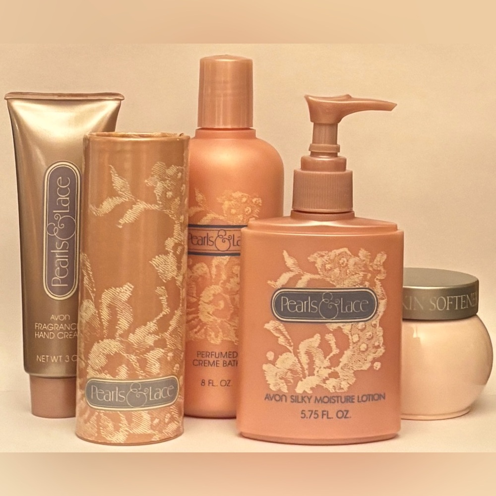 Avon Pearls & Lace shower gel + lotion pump + perumed talc & skin softener